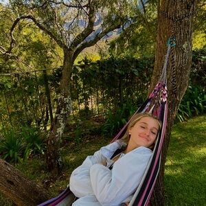 Meet your Posher, Cara